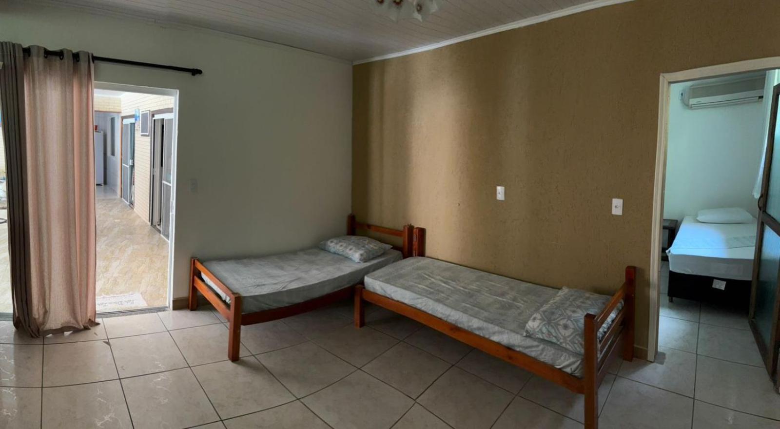 Recanto Pousada Ju&Ju Com Piscina Compartilhada Pontal do Paraná Exterior foto